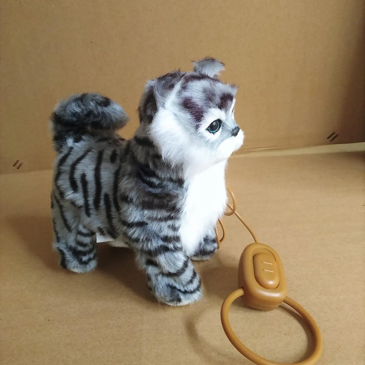 Gato Juguete  movimento